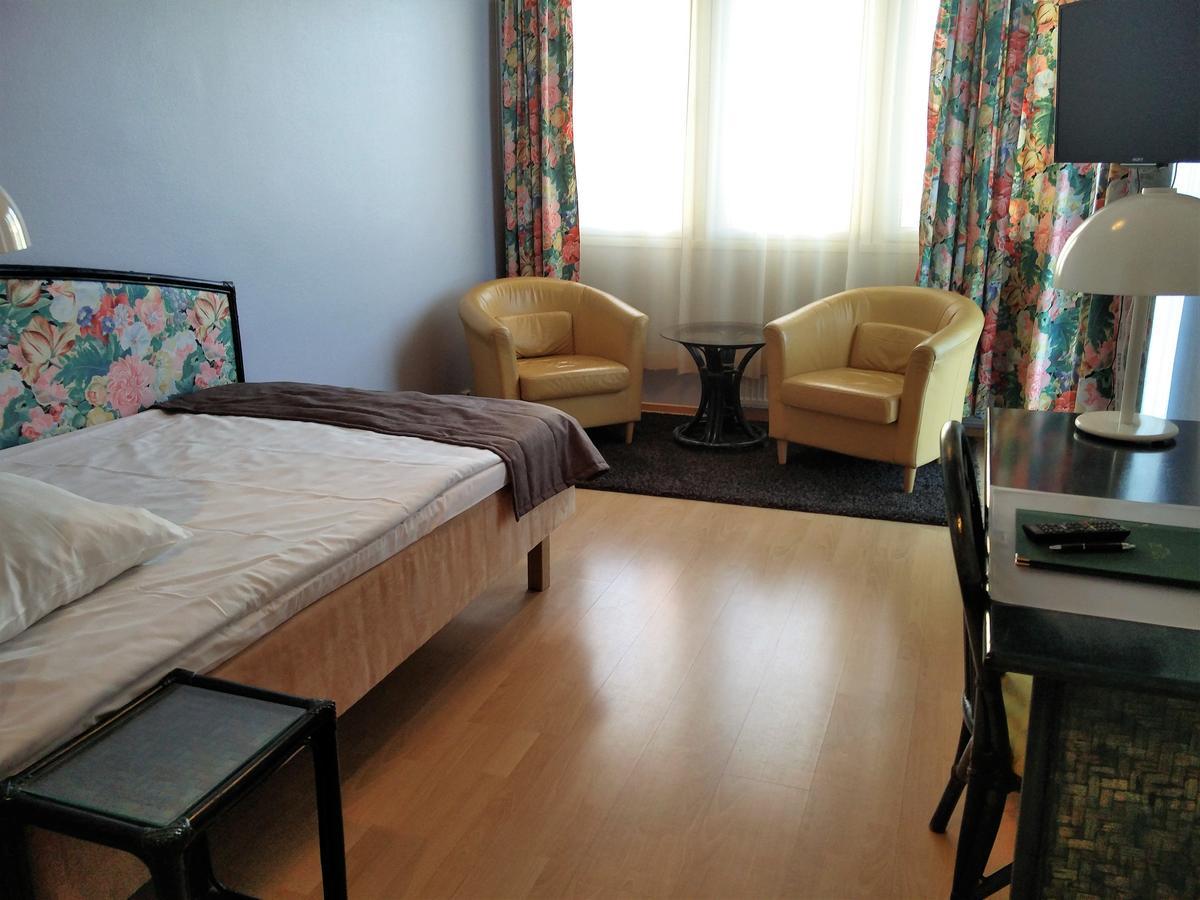 Hotelli Lohja Ngoại thất bức ảnh